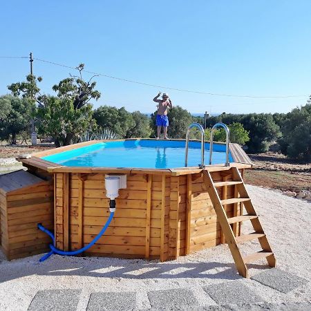 Villa 4 trulli, sea view, vista mare, isolata Ostuni Esterno foto
