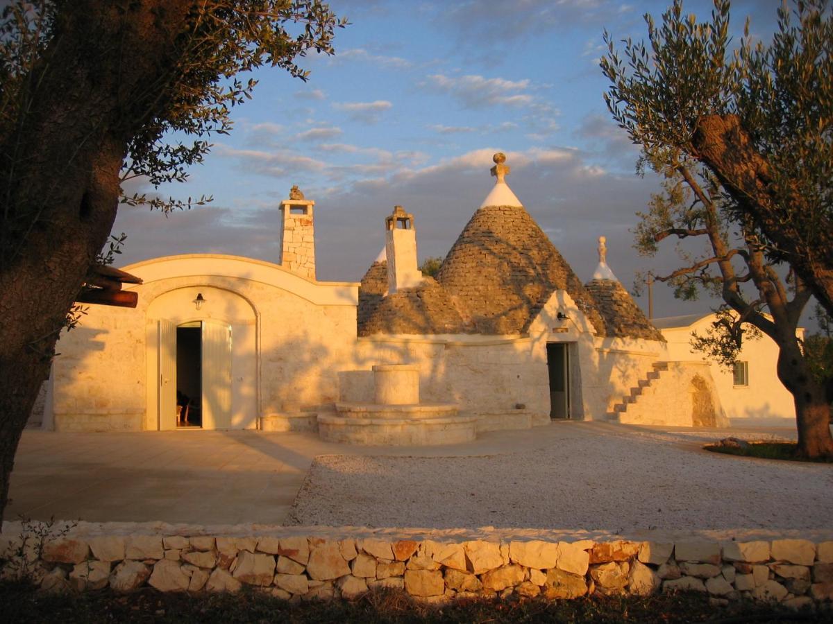 Villa 4 trulli, sea view, vista mare, isolata Ostuni Esterno foto